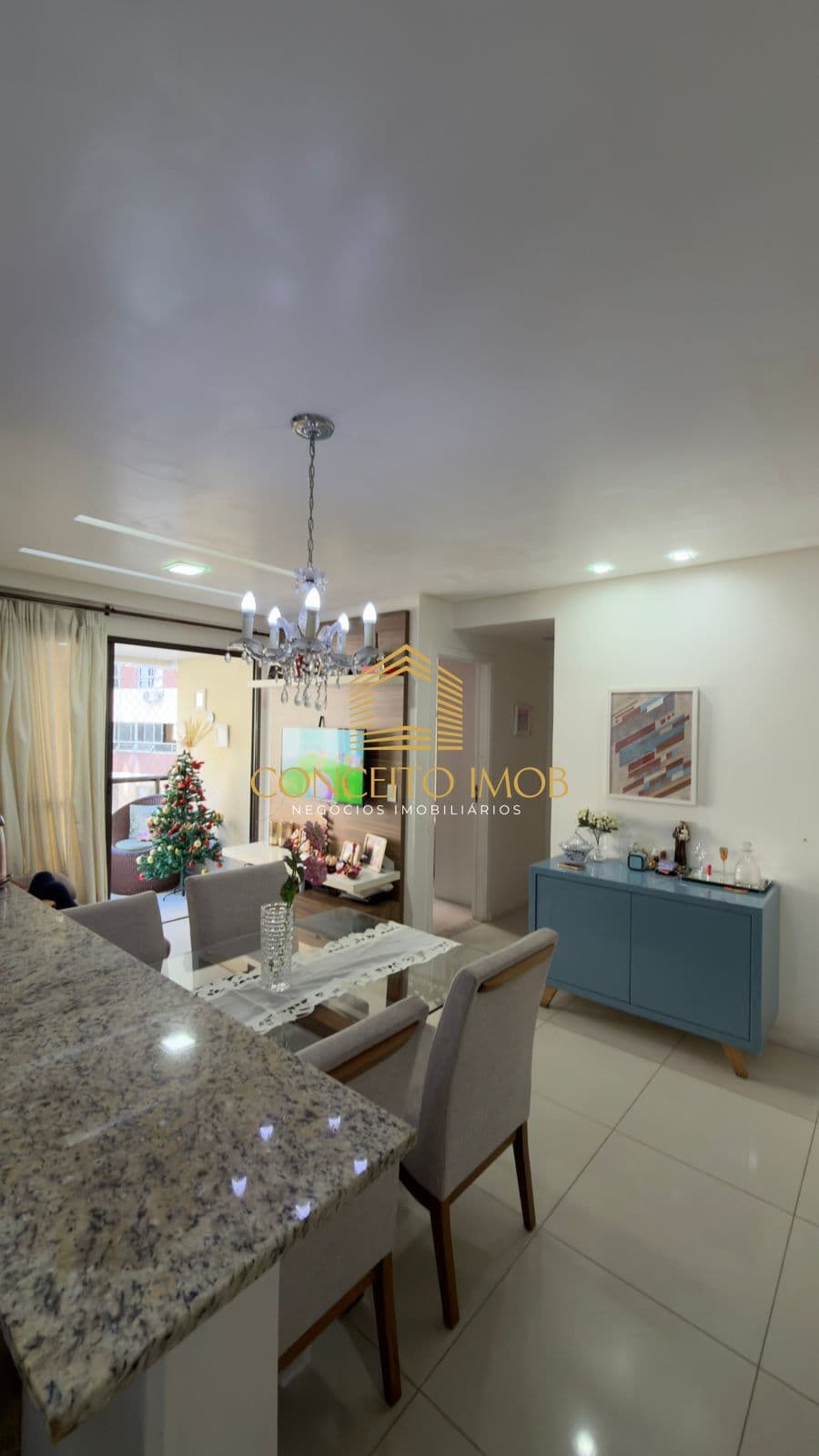 Apartamento 2/4 com suíte - 67m2 - 02 vagas de garagem - FEDERAÇÃO