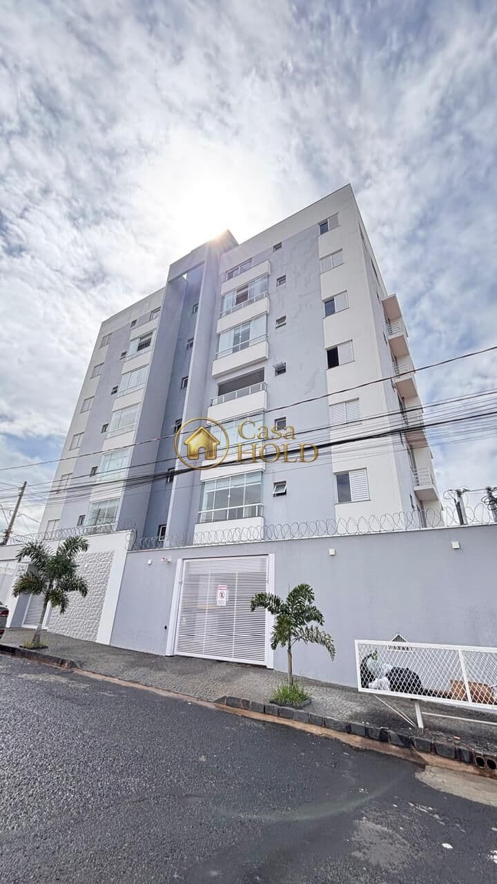 Apartamento no Bairro Tibery com elevador