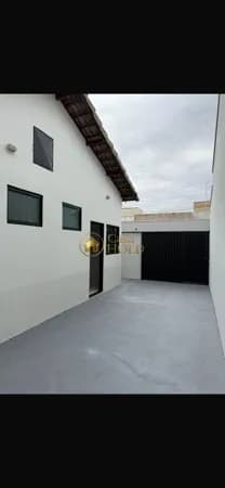 Casa com 2 quartos com suíte no Bairro Shopping Park