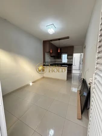Casa geminada no Bairro Novo Mundo