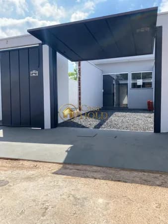 Casa Geminada no Bairro Shopping Park com 2/4