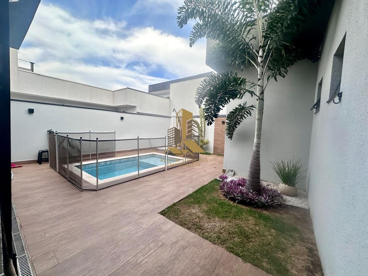 Casa à venda no bairro Jardim Residencial Dona Lucilla em Indaiatuba/SP
