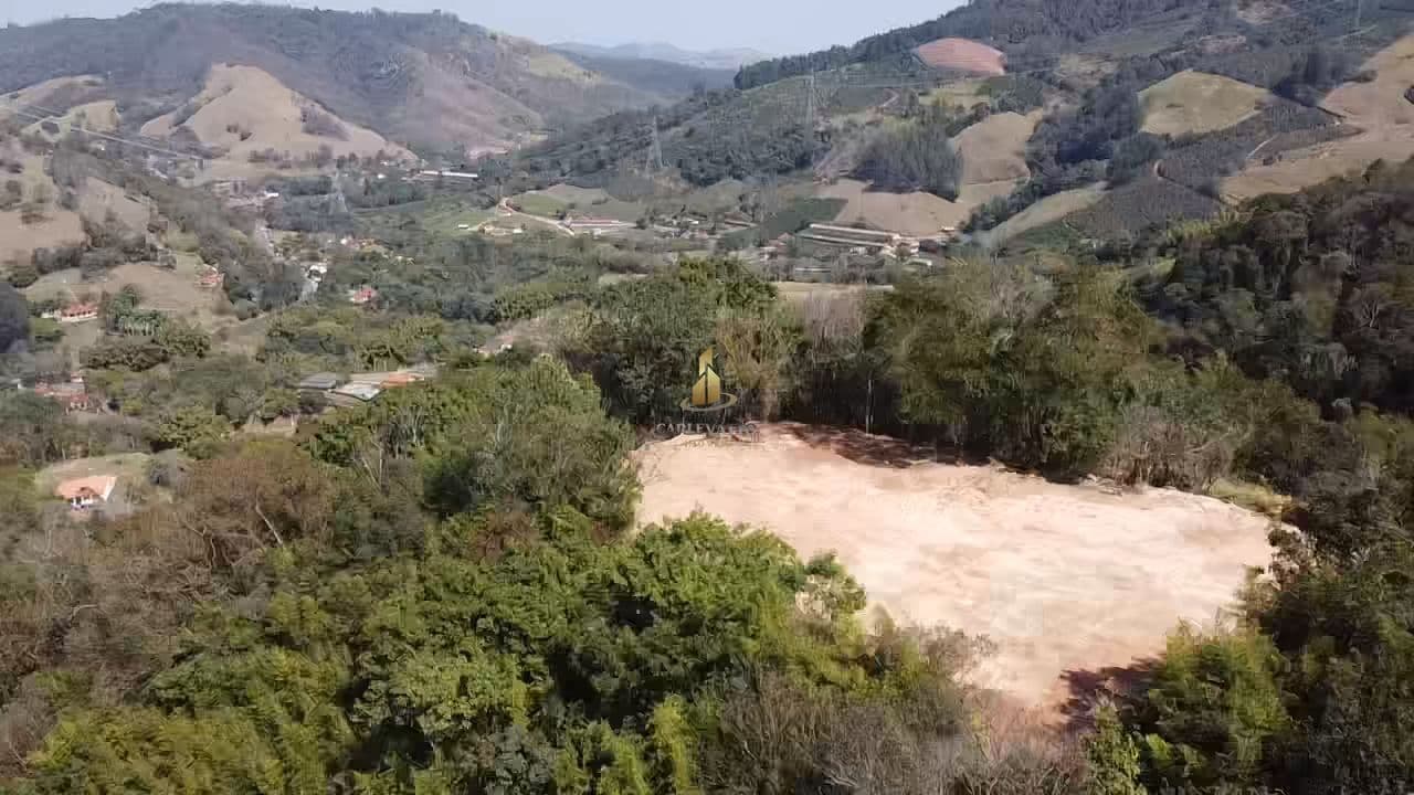 Sítio à Venda – Monte Alegre do Sul, SP
