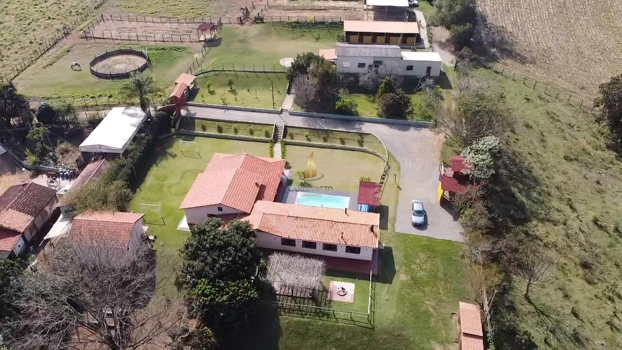 Maravilhoso sítio à venda em Socorro/SP – estrutura completa e vista deslumbrante!