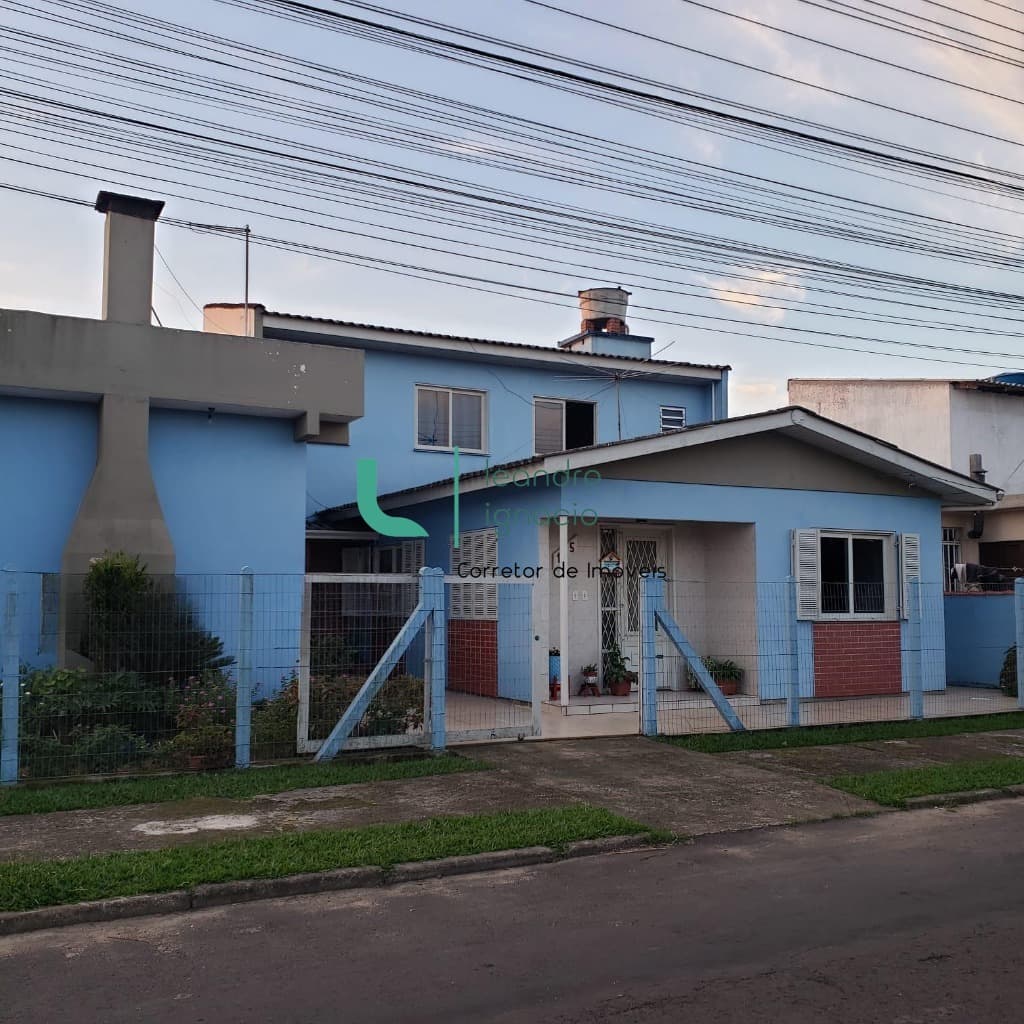 Sobrado 3 dorm, 2 vagas, Marechal Randon, Cachoeirinha