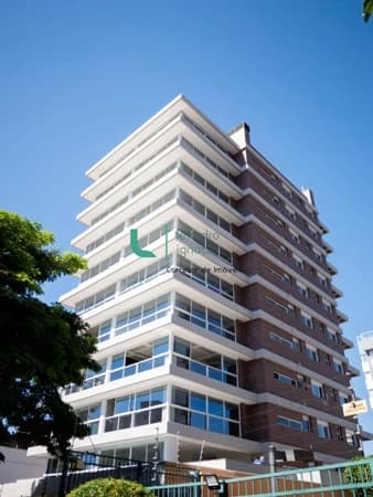 Apartamento mobiliado, 3 dorm., sendo 1 suíte, 2 vagas, Petrópolis, Porto Alegre