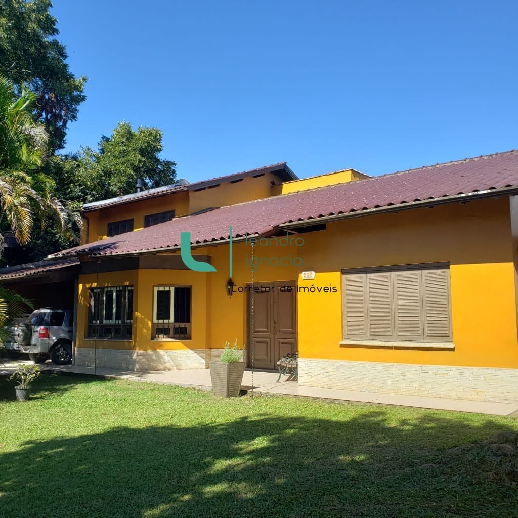 Sobrado 4 dorm, 2 vagas, Sítio Túnel Verde, Cachoeirinha