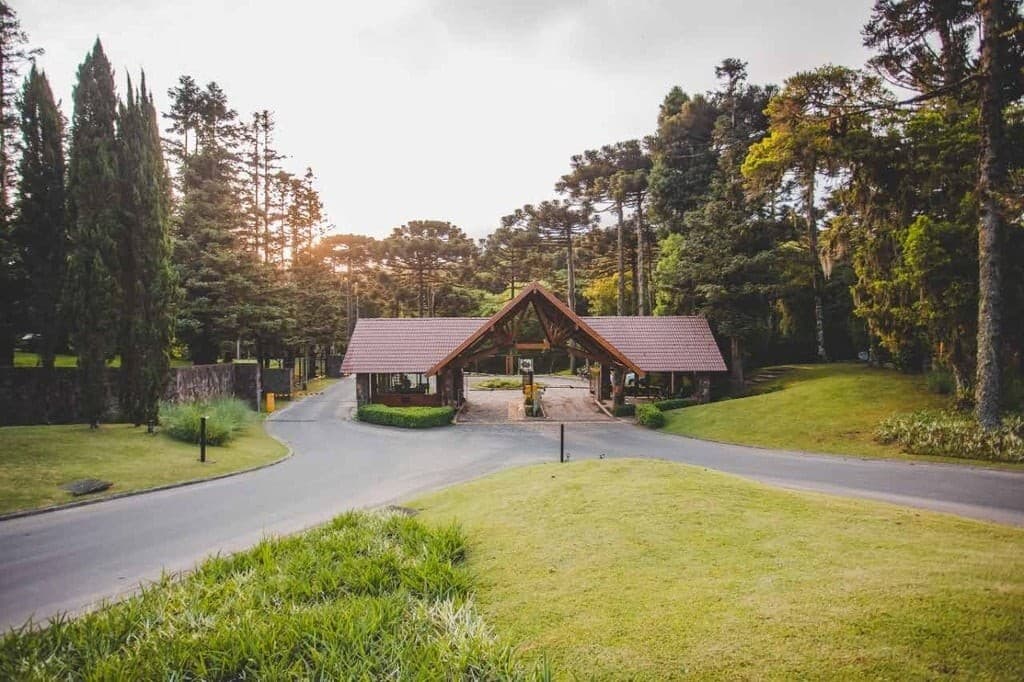 Casa 4 suítes, 2 vagas, Mato Queimado, Gramado