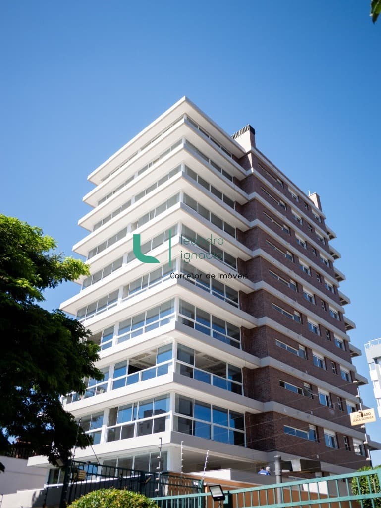 Apartamento Garden 3 dorm., 1 suíte, 3 vagas, Petrópolis, Porto Alegre