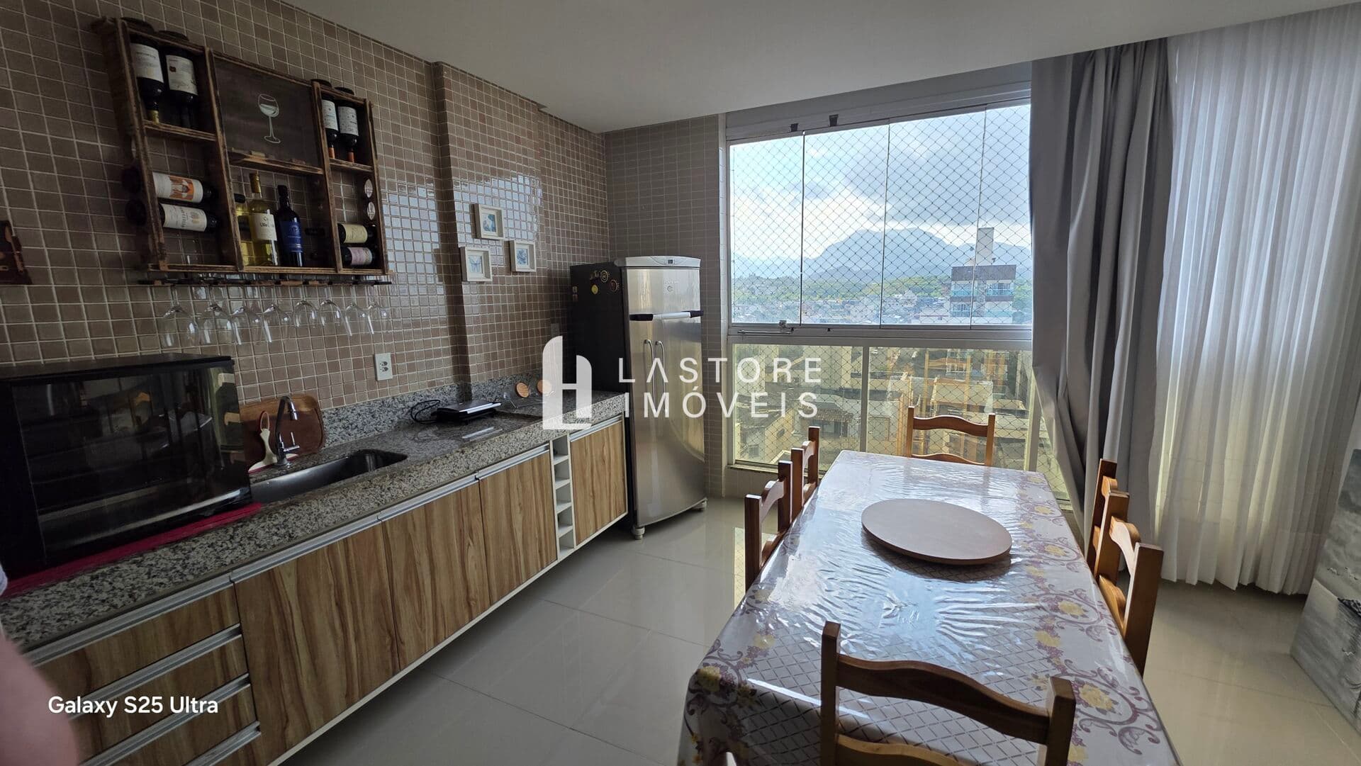 IMPERDÍVEL! APARTAMENTO Á VENDA NA AVENIDA PRAIANA, PRAIA DO MORRO