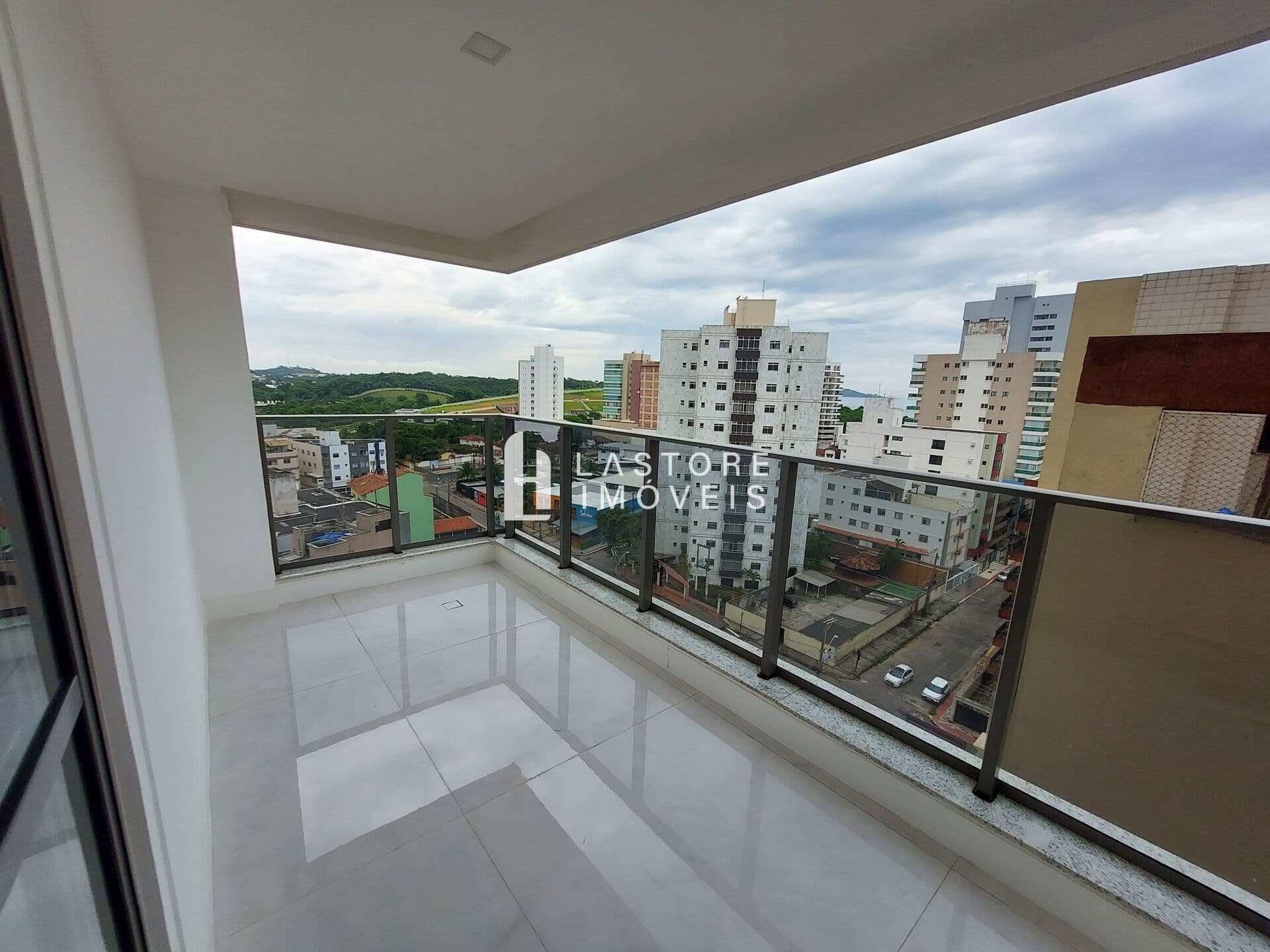 OPORTUNIDADE!! APARTAMENTO COM VISTA PARA O MAR