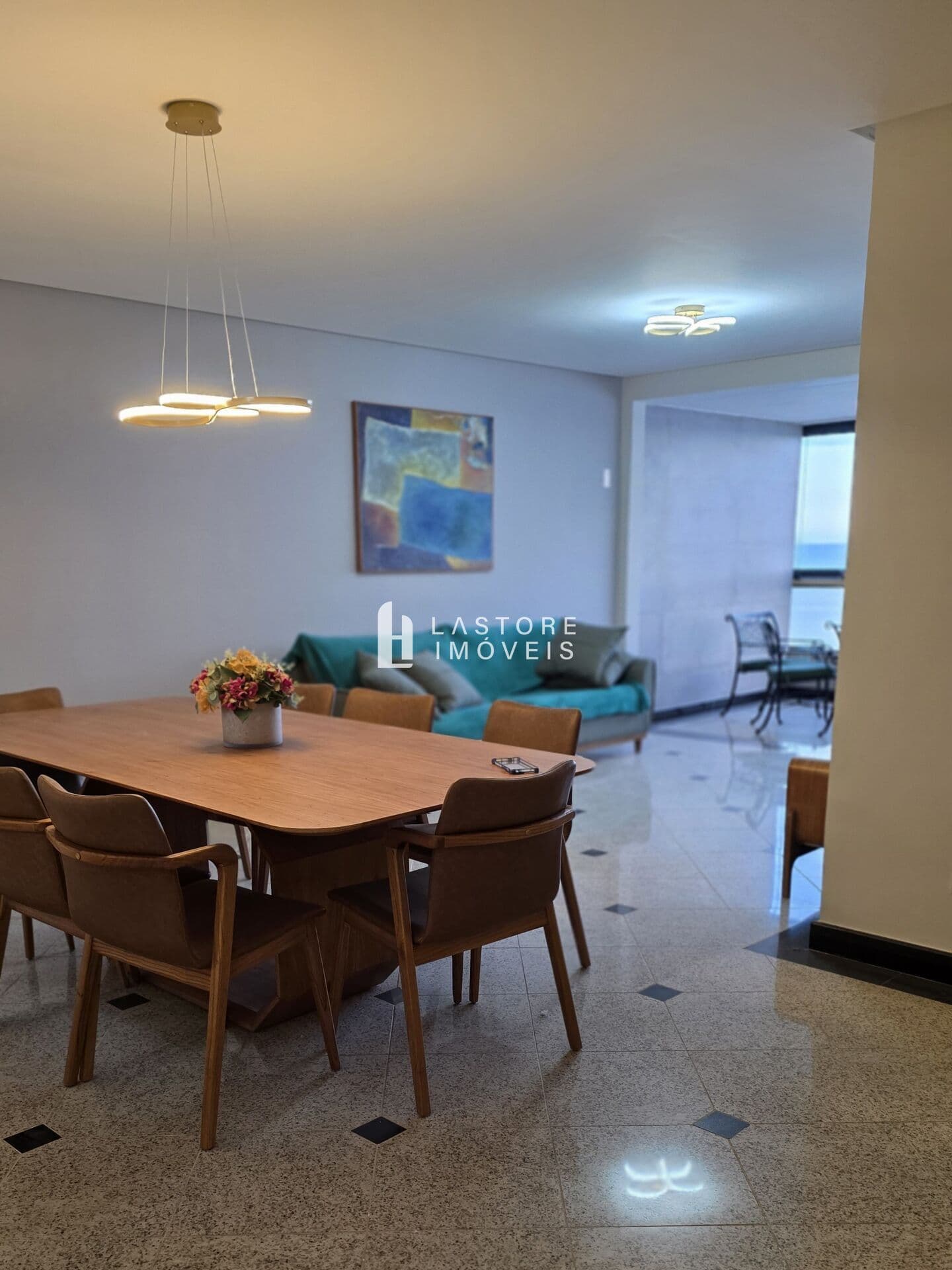 OPORTUNIDADE ÚNICA! APARTAMENTO MOBILIADO NA BEIRA MAR COM 04 QUARTOS