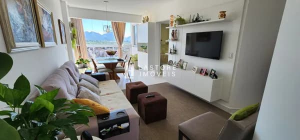 OPORTUNIDADE APARTAMENTO 2 QUARTOS DECORADO E MOBILIADO NA AVENIDA PRAIANA!