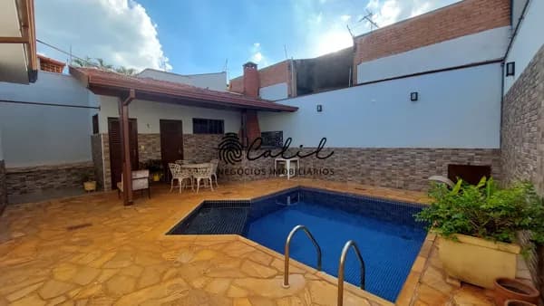 Casa térrea com 3 quartos, sendo 1 suíte e piscina na Lagoinha por R$ 729.000,00