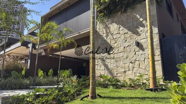 Casa de alto padrão com arquitetura autoral no Condomínio Buganvile – Jardim Olhos D’Água
