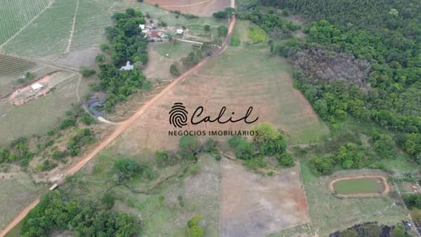 Sítio para pecuária com 7 hectares à venda por R$ 800.000,00 em Santo Antônio da Alegria/SP
