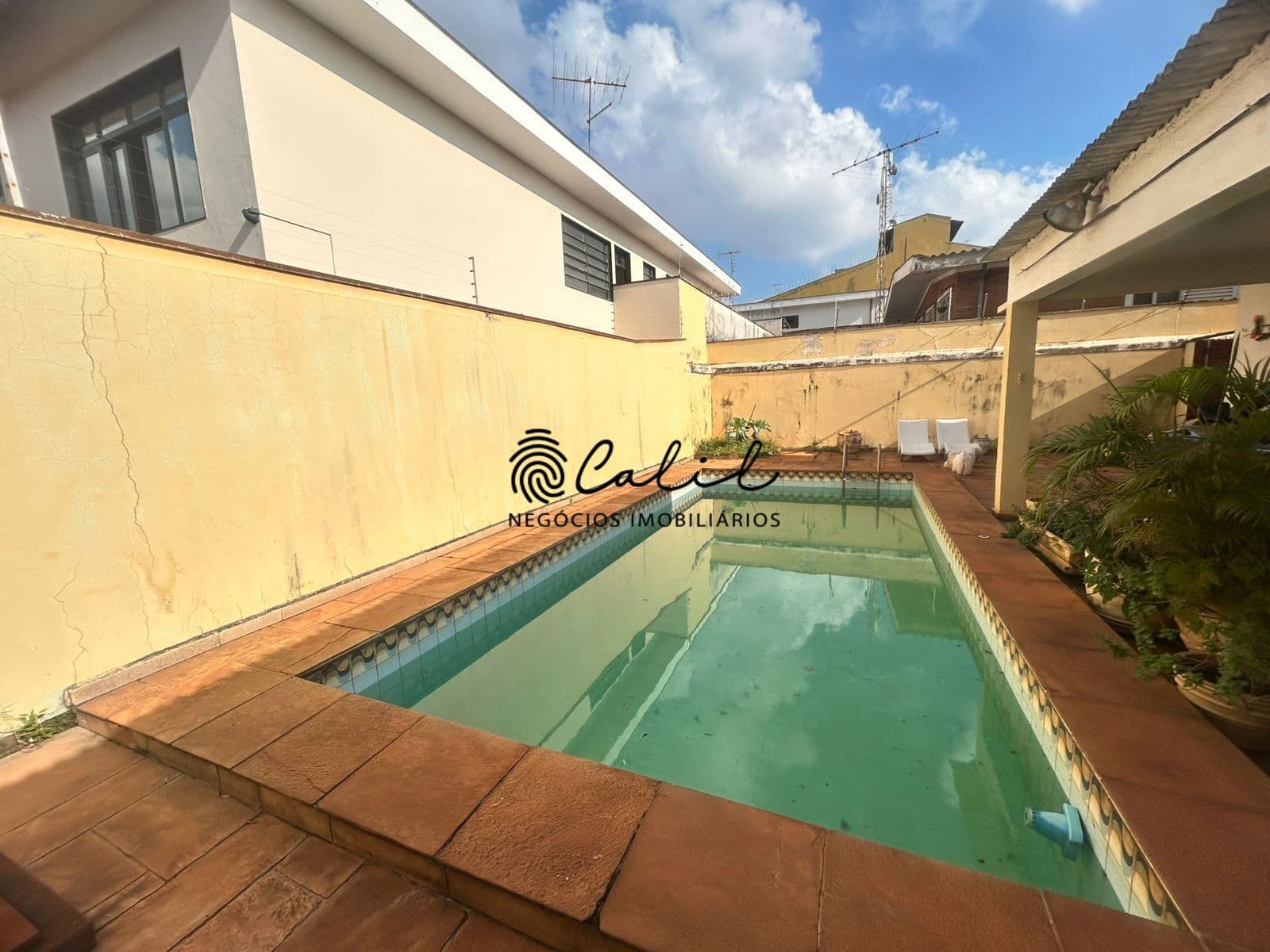 Casa à venda no Jardim Mosteiro Ribeirão Preto com 3 quartos, sendo 1 suíte, 209m² de área construída