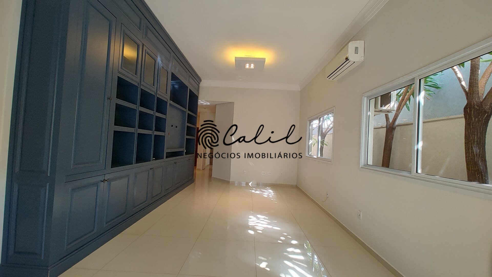 Casa térrea localizada em condomínio no bairro Recreio das Acácias, no Condomínio Bella Città, ideal para quem busca conforto