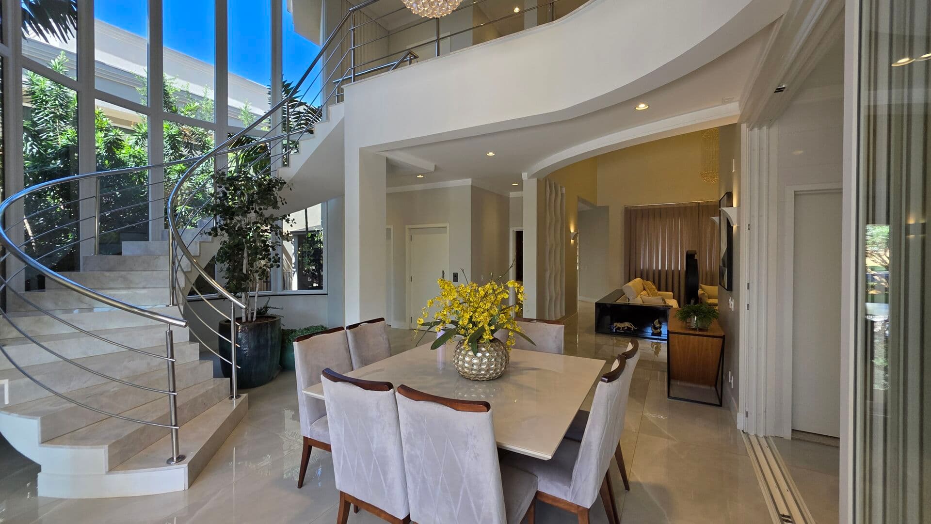 Casa no Guaporé 3 com área de lazer completa – 548 m² construídos