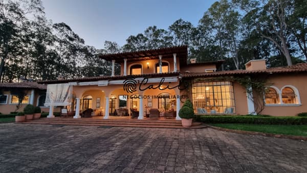 Fazenda com 8 dormitórios à venda, 83 ha por R$ 23.000.000,00 - Santa Ernestina - Santa Ernestina/SP