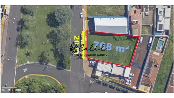 Terreno Comercial à Venda – Avenida Caramuru | 768 m² | Excelente Visibilidade
