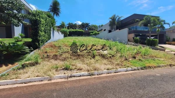 Terreno em aclive, 540m² à venda por R$ 490.000,00 - Condomínio Arara Vermelha, Ribeirão Preto/SP