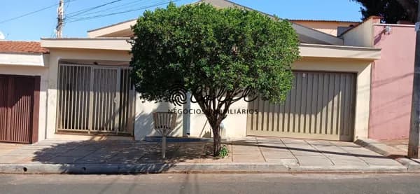 Casa Padrão - Bairro José Sampaio com 3 dormitórios