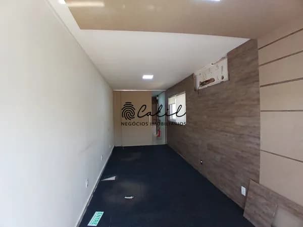 Sala comercial no Jardim São Luiz com 30 m² e localização estratégica na zona sul