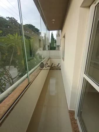 Apartamento para locação na Vila Virgínia com 82 m², 2 dormitórios sendo 1 suíte, sacada envidraçada e 1 vaga coberta