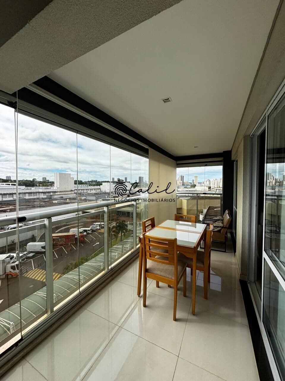 Apartamento localizado no Edifício Vivence, em frente ao Ribeirão Shopping - Ribeirão Preto/SP