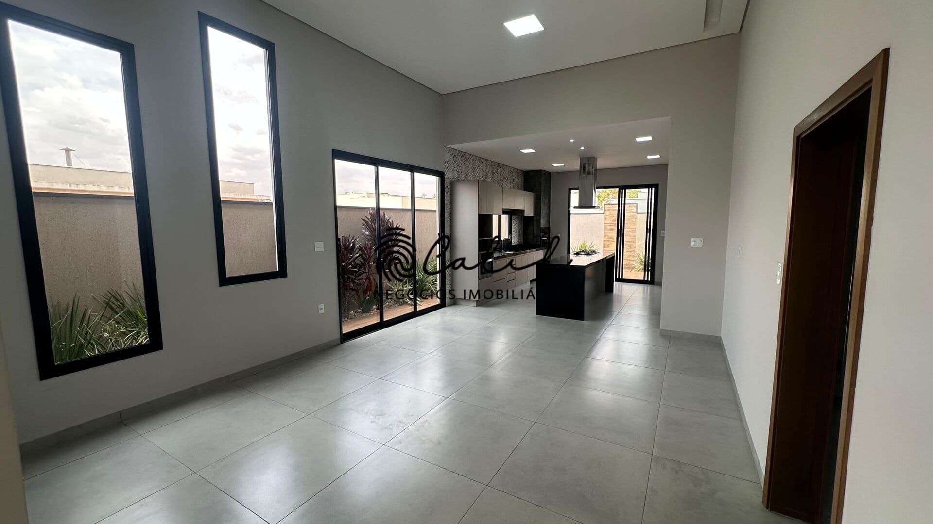 Casa com 3 quartos (3 Suites ) a venta por R$ 1.130.000,00- Portal da Mata, Ribeirão Preto