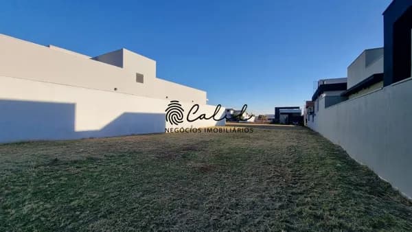 Terreno à venda com 360m² com localização privilegiada em excelente condomínio fechado em Ribeirão Preto