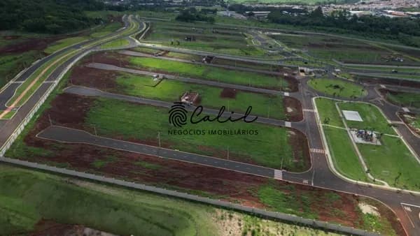 Terreno à venda na Quinta da Mata com 250 m² pronto para construir em localização estratégica