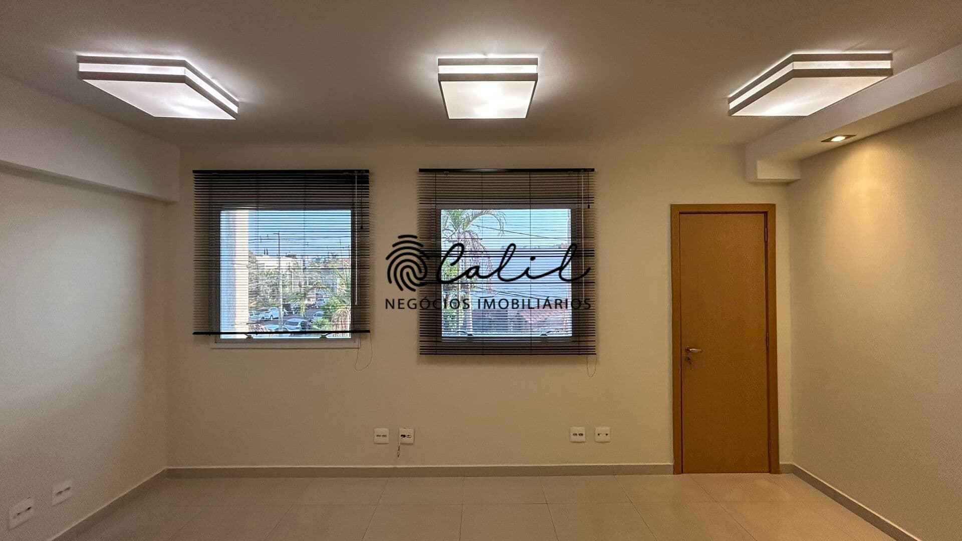 Sala para venda, 45m² - Jardim Canadá