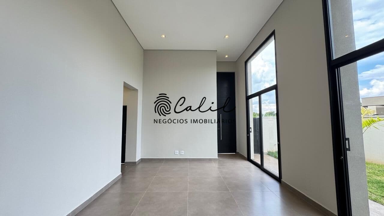 Casa térrea no Condomínio Vivendas da Mata com 3 suítes, piscina e 178 m² de construção