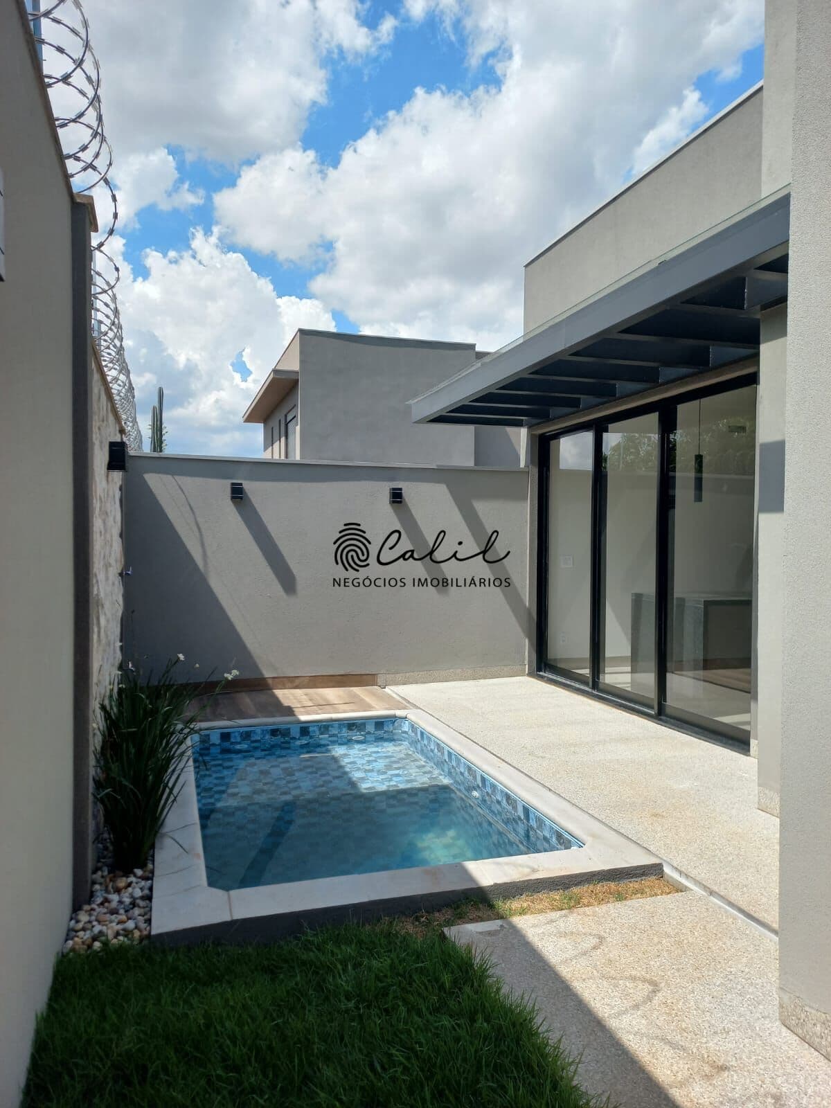 Casa Térrea com 3 suítes, 191m² à venda por R$ 998.000,00 - Condomínio Villa Romana II, Ribeirão Preto/SP