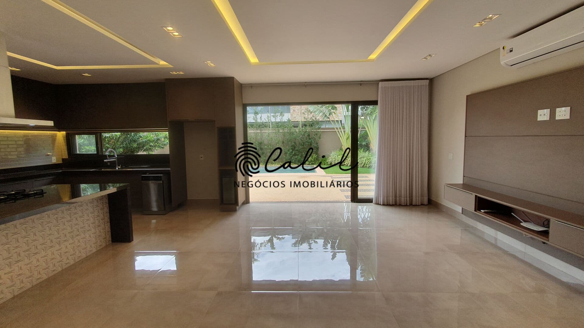 Casa em condominío, sobrado alto padrão localizado no bairro Alto do Castelo