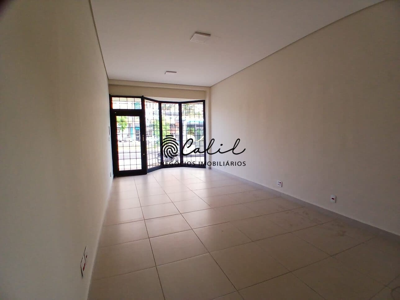 Loja de térrea na Zona Sul com vitrine, 40m² de área construída - Ribeirão Preto/SP