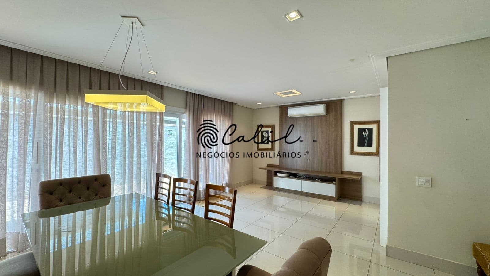 Casa com 154m² de área construida, localizada no condominío Figueira Branca - Ribeirão Preto/SP