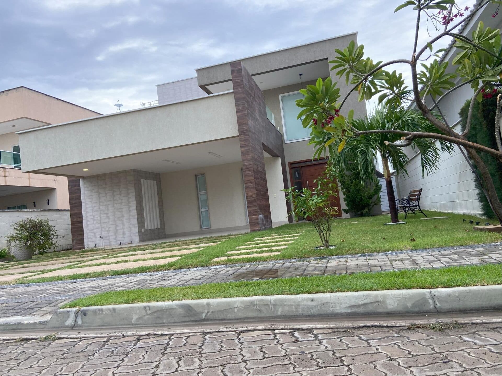 Vendo Casa Duplex em Condomínio Quintas do Lago em Abolição, Mossoró/RN