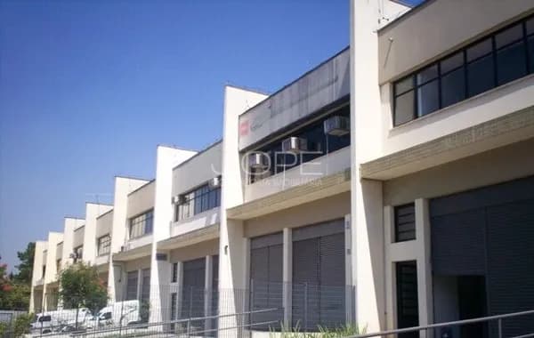 Galpão Industrial e Logístico Prime no Tamboré – 1.000m² com Doca e Rua Exclusiva