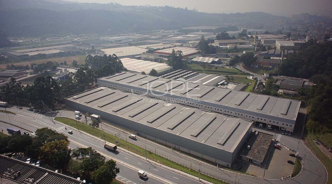 Galpão Logístico 2.597 m² com 6 Docas | Pé Direito 10 m | Próximo Castelo Branco | Barueri