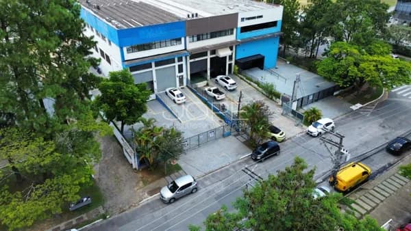 Galpão Industrial 1.074m² Tamboré Barueri