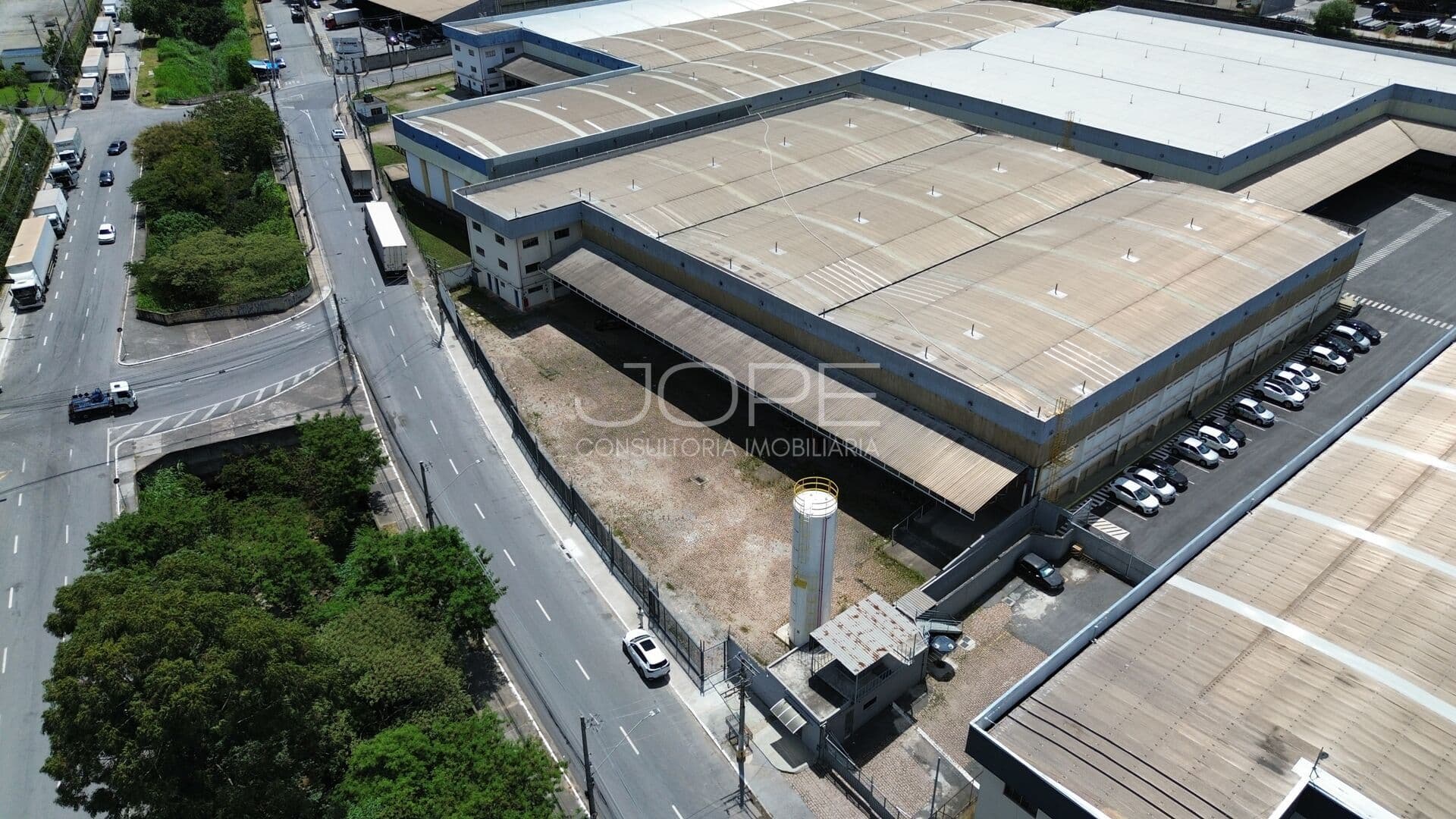 Galpão Logístico 4.940m² Barueri SP