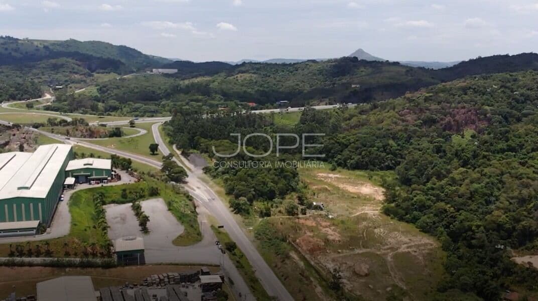 Área Industrial à Venda em Araçariguama com 280.228 m² | Eixo Castelo Branco KM 54