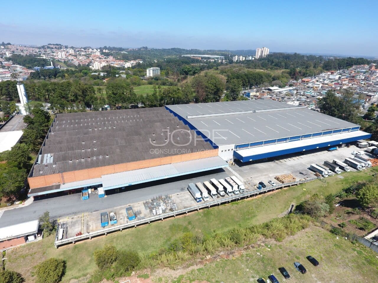 Galpão logístico em Osasco para locação com 6.297 m² próximo ao Rodoanel e Raposo Tavares