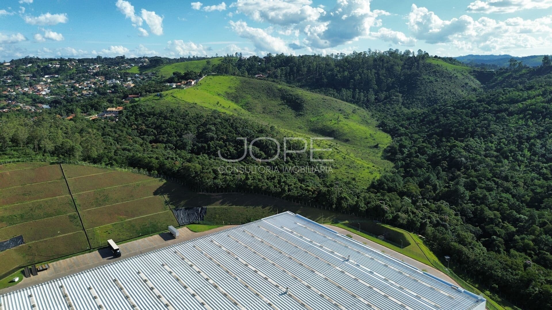 Área 681.610 m² à venda em Santana de Parnaíba na Castelo Branco Km 41