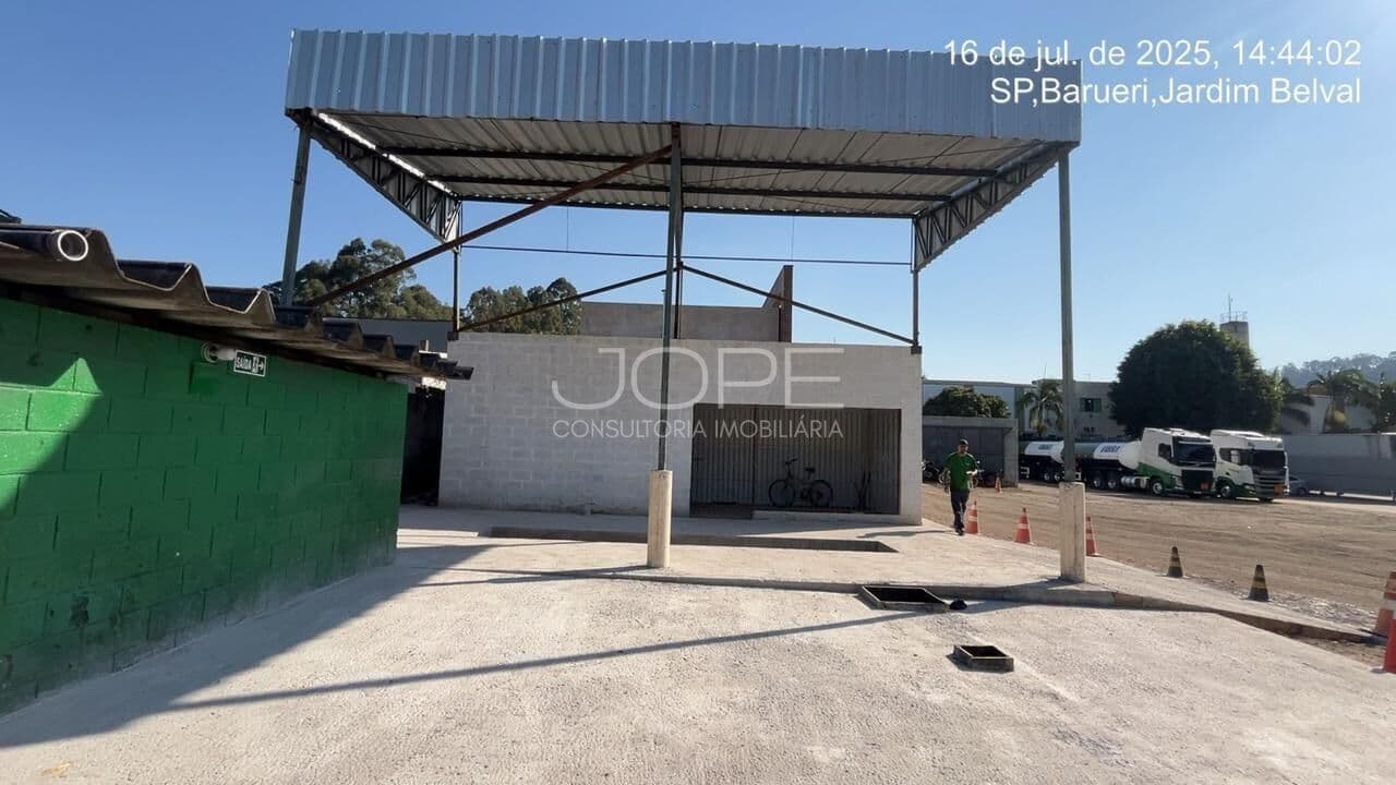 Área para Locação 3.000m² em Condomínio em Barueri com Escritório Coberto