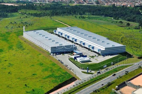 Galpão industrial 2.189 m² (1.978 m² útil) com 3 docas – Jundiaí/SP – Locação