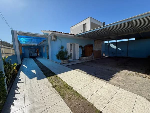 Casa de 3 quartos sendo 1 suíte